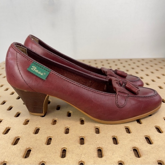 GH Bass Vintage Leather Women’s Casual Red Tassle 2 inch Low Heel Size 6 - Picture 2 of 10